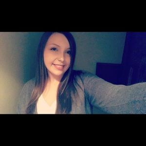 Meet your Posher, Casey